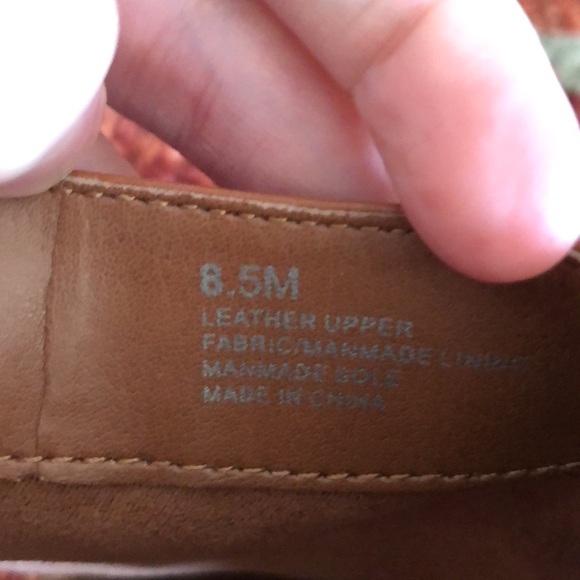 Gianni Bini Brown Platform Heel - Picture 6 of 7